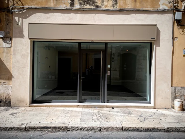 Commerciale al dettaglio in affitto a Catania Borgo — 2